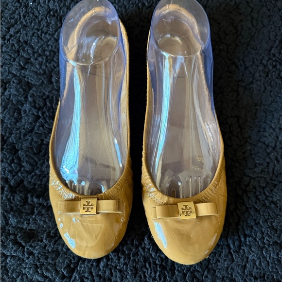 Tory Burch Yellow Leather Flats with Bow - Picture 9 of 10